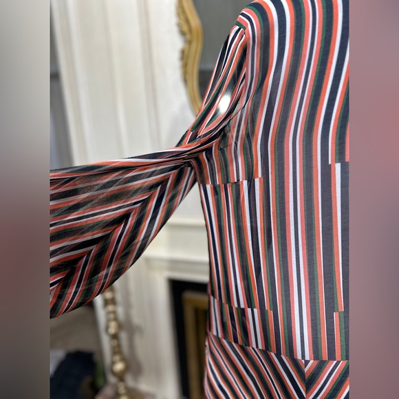 Cabi Ultimate Blouse Style 5519‎ Large Striped Sheer Popover Lightweight - Picture 6 of 11